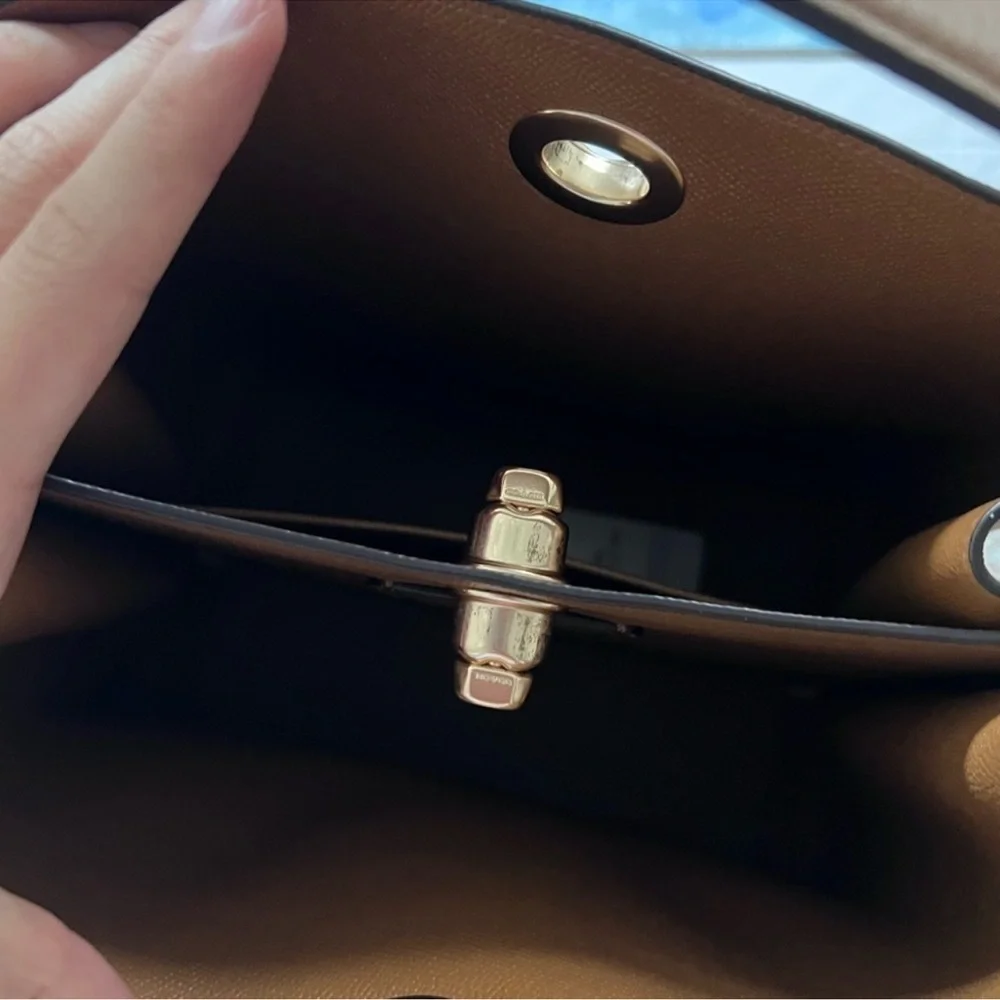 COACH Tan Peach Cream Charlie Bucket Leather Shoulder Bag - Picture 8 of 11